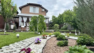 Просторный кирпичный дом с шикарным ухоженным садом