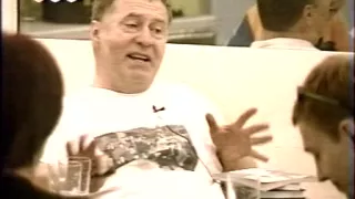 Жириновский в гостях у участников проекта ЗА СТЕКЛОМ (2001)