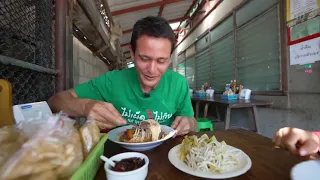 18 ~~~ Thailand Street Food   INSANE WHOLE HERBAL CHICKEN + 11 Best Foods to Try in Chiang Mai!!