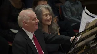 Martha Argerich & Daniel Barenboim perform Franz Liszt's Weihnachtsbaum  (“Christmas Tree”)