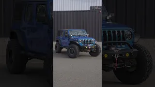 '23 JLRU gets upfitted with AEV lift & 37's!