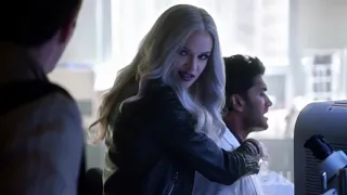 killer frost(Caitlin Snow) - Rumors