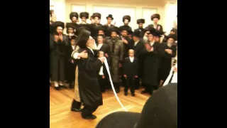 Moreinu Harav Michel Twerski Mitzvah Tantz 2009