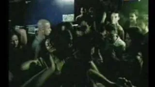 Enrique.Iglesias.-.[Bailamos.(Dance.Remix)].MV.(TVRip).avi