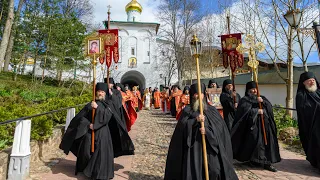 Пасхальный крестный ход в Светлую пятницу