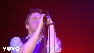 Kaiser Chiefs - I Predict A Riot (Live)