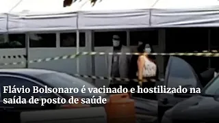 Flávio Bolsonaro é vacinado contra a Covid e hostilizado em Brasília