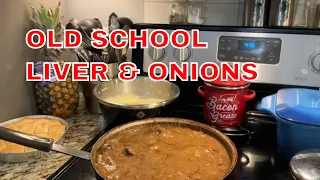 How To Make Smothered Liver And Onions In Gravy