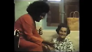 Sathya Sai Baba interview August (1983) in Prasanthi Nilayam