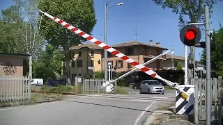 Spoorwegovergang Parma (I) // Railroad crossing // Passaggio a livello