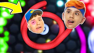 VIRAMOS COBRAS GIGANTES NO ROBLOX!! (Slither Simulator)