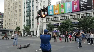 Toronto Street Performer - Dangerous and Risky Performance with Audience Members