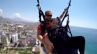 **YAMAÇ PARAŞÜTÜ** (Paragliding) Kızım AZRA ALANYA,da Yamaç paraşütü Yapıyor..(3.Bölüm)