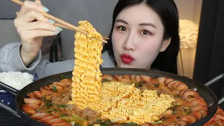 얼큰한 햄 듬북 부대찌개 라면사리 추가 리얼 사운드 먹방/BUDAE JJIGAE(SPICY SAUSAGE STEW) REAL SOUND MUKBANG ASMR EATING SHOW