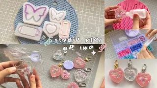 studio vlog ep. 2 - making heart shakers, packing orders, unboxing packages, bead filling