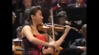 Sarah Chang - Dvorak Violin Concerto in A Minor Op.53 (1) BBC Proms 2004