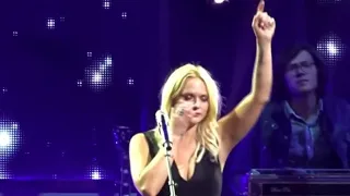 Miranda Lambert Stops Show, Moved To Tears by Soldier's Sign In The Crowd