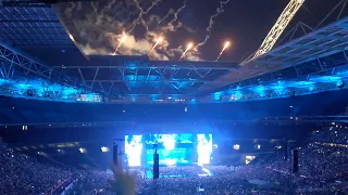 Kiwi 🥝 Harry's final song at Wembley
