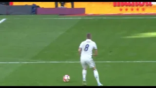 Toni Kroos 1v1 Disguised Skill Move