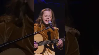 10-Year-Old Singing Mariah Carey 😊🎄