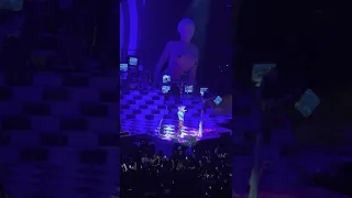 Mgk twin flame Leeds arena