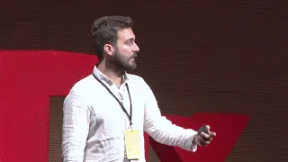 Refugees' stories through a camera lense | Orestis Seferoglou | TEDxPanteionUniversity