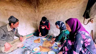 Ancient nomadic traditions in how to bake bread 🍞🍞