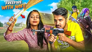 AmitBhai Plays Free Fire With His Wife 😍 First Time Reaction || Desi Gamers