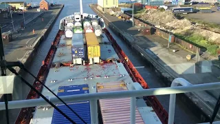 Immingham, Humber - Berthing a container ship - Time Lapse