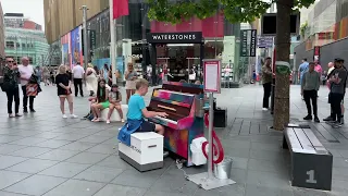 Teenager amazes shoppers with insane Piano remix cover of 90s / 00s Ibiza Dance tunes