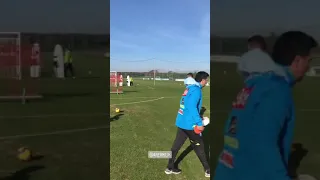 VIDEO SSCN - Milik tira un calcio di punizione e segna!