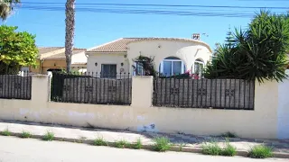 SAN LUIS (Torrevieja): 3 Bed Link-Detached Villa with Pool & Off-Road Parking (©WhiteVillasInSpain)