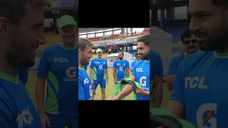 Pakistan's ODI player No. 242 Zaman Khan receives his debut cap from Haris Rauf 🧢 | #AsiaCup2023