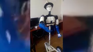 Кыргызстанда адамга окшогон биринчи робот жасалды