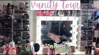 Vanity Tour| #vlogmas Ep.3 #Vlogmas2023 #makeup #pink #vanitytour #elfcosmetics #organization