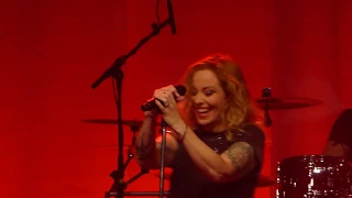 On Most Surfaces - Anneke Van Giersbergen - Effnaar 16/11/2019