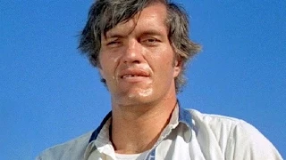 Actor Richard Kiel in THE LONGEST YARD