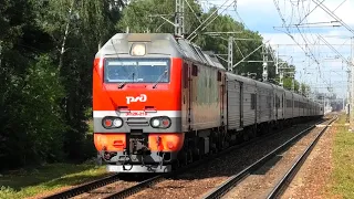ЭП2К-218 с пассажирским поездом Воркута - Москва следует через о.п. Челюскинская