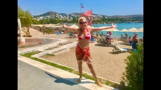 Vouliagmeni Beach 🏖 Tour Around the Beach