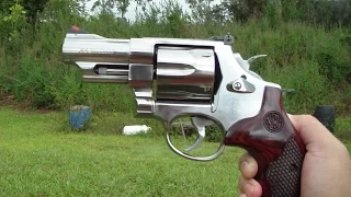 Smith & Wesson 629 snubnose 44 magnum close up.