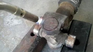 easily remove universal joints with out a vice or press