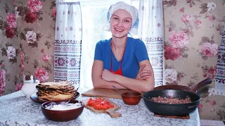 LIFE IN THE URAL VILLAGE | ADMINISTRATION | TARRING OF SKIS AND DELICIOUS PANCAKES FROM THE OVEN