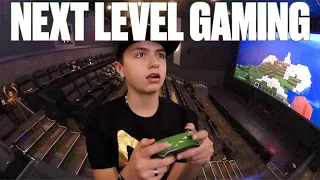 PLAYING MINECRAFT IN AN EMPTY MOVIE THEATER