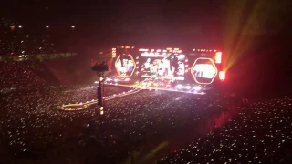 Fix You from Coldplay Singapore live concert 4/1 AHFOD Tour 2017