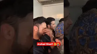 Waseem badami crying 😭 on Arshad Shareef death #arshadsharif #crying #shorts