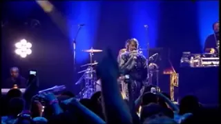 Snoop Dogg & Damon Albarn - Clint Eastwood (Live In London)