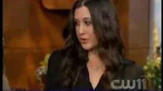 Vanessa Carlton Performs Ordinary Day Live