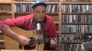 Dan Bern - The Stinky & Dirty Theme Song - WLRN Folk Music Radio