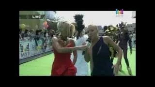 IKA на красной дорожке "Премии Муз-ТВ 2012"