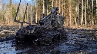 Logging with VALMET 840.2 [2km-Wet forest road(deep water) and mud! ]